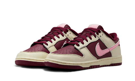 NK Dunk Low Valentine’s Day